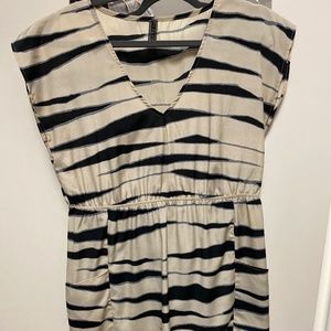 Cream with navy dress